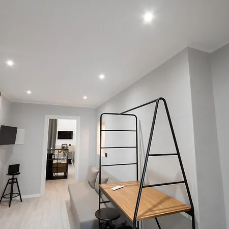 Virgilium Apartment *